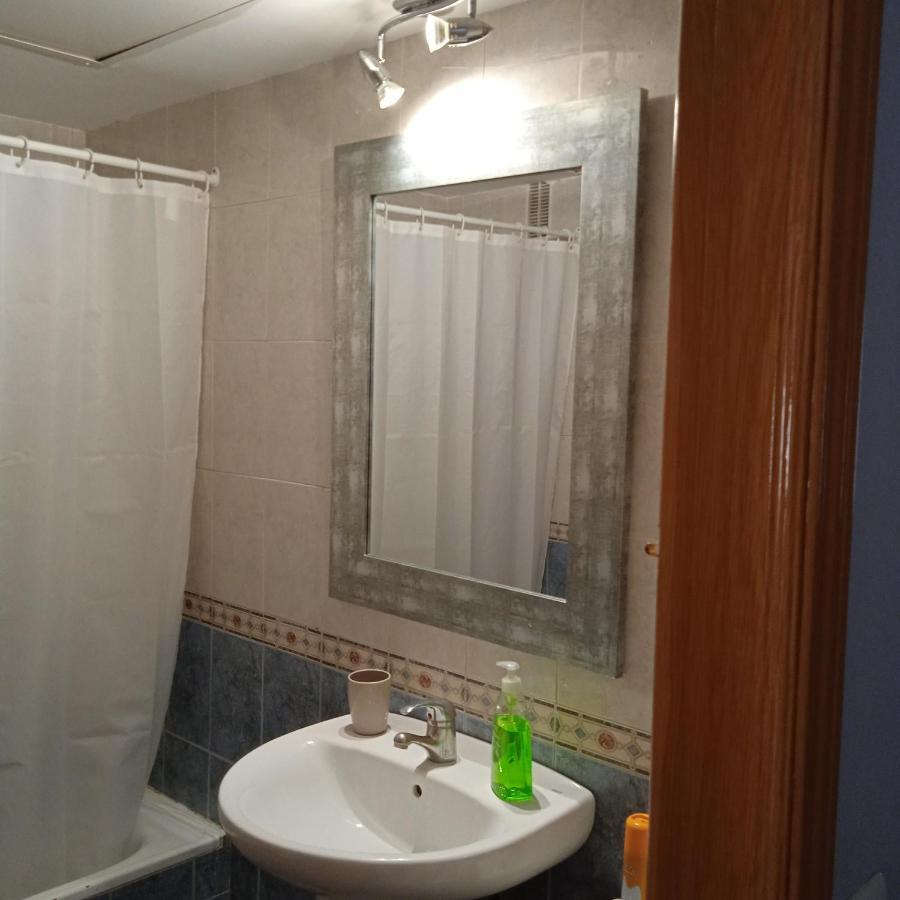 Alquilo Habitaciones Con Bano Y Cocina Compartida Torremolinos Exterior foto